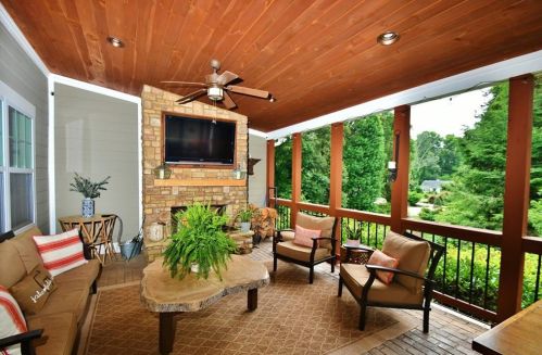 741 Crestview Ter, Gainesville GA 30501-3111 exterior