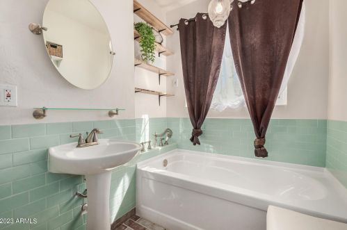 3317 13th Ave, Phoenix AZ  85013-4012 exterior