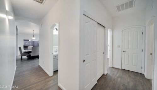 4977 Louis River Way, Tucson AZ  85718-4756 exterior