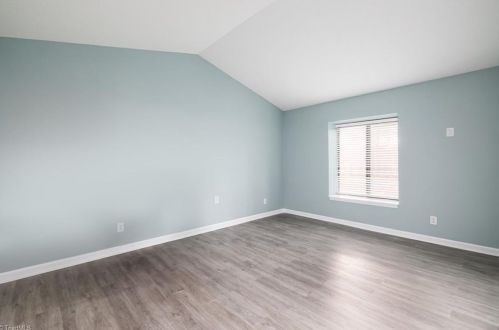 2957 Oaktop Cir, Greensboro NC 27410-8409 exterior