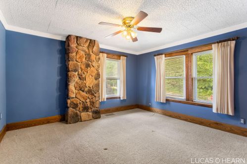 90 John Ball Park Dr, Grand Rapids MI 49504-5443 exterior