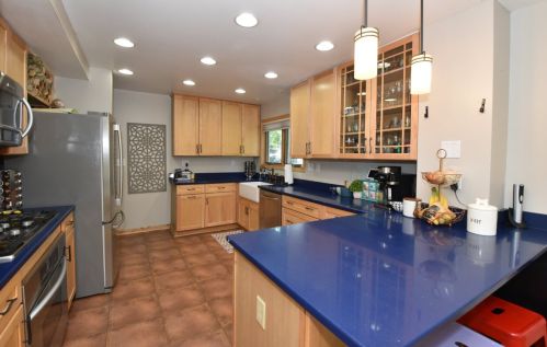 11825 Garfield Ave, Milwaukee WI  53226-2025 exterior