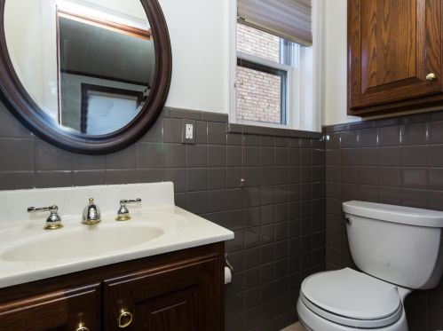 6471 Devonshire Ave, Saint Louis MO 63109-2505 exterior