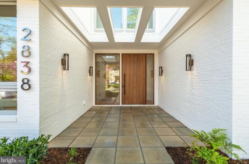 2838 Chesterfield Pl, Washington DC  20008-1015 exterior