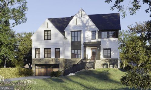 1327 Mayflower Dr, Mc Lean VA 22101-3405 exterior