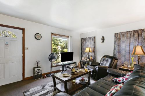 3725 Capitol Dr, Milwaukee, WI 53216-2538