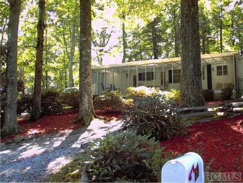 68 Cheney Ln, Highlands, NC 28741-8754