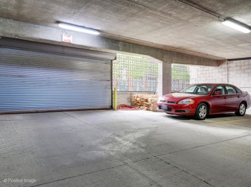 625 Jackson Blvd, Chicago IL 60661-5606 exterior