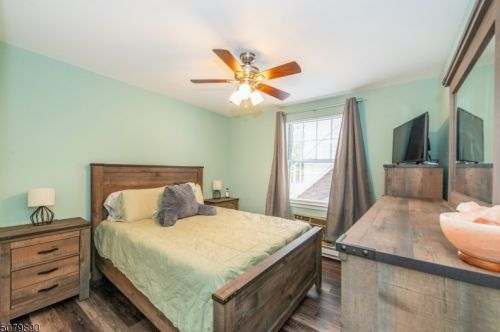 103 Woodcrest Dr, Morristown NJ 07960-4540 exterior