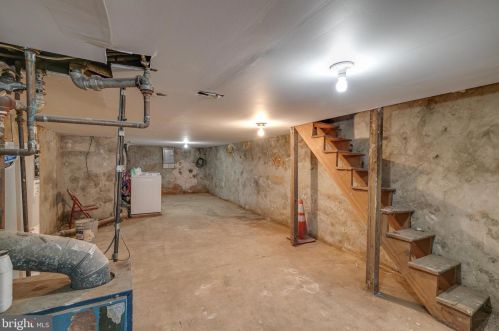 1941 30 St, Philadelphia PA 19121-1838 exterior