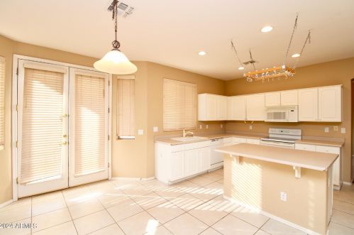 183 Cedar Dr, Chandler AZ  85248-6369 exterior