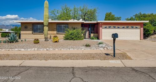 9201 6th St, Tucson, AZ 85710-3109