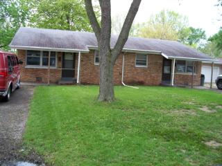 1213 Paula Dr, Champaign IL  61821-1638 exterior