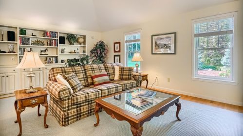 14 Foxcross Cir, Concord NH 03301-6920 exterior