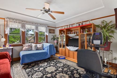 976 58, Milwaukee WI 53214-3367 exterior