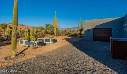 4358 Lambert Ln, Tucson AZ  85742-9084 exterior