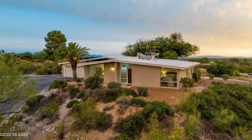 3931 Mount Royal Pl, Tucson, AZ 85749-9392