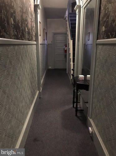 312 12th St, Philadelphia PA  19107-6770 exterior