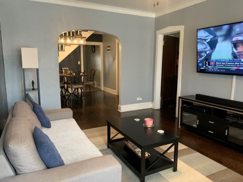 4923 Kamerling Ave, Chicago IL 60651-1812 exterior