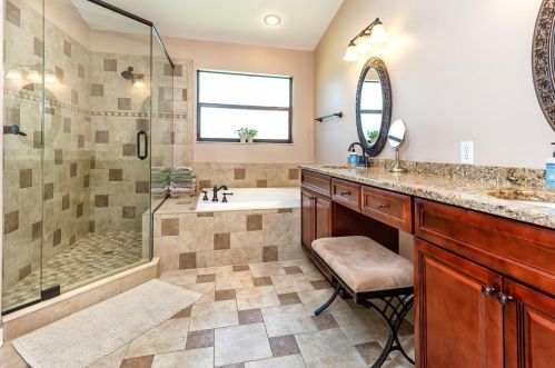 11322 Glenmont Dr, Tampa FL 33635-1533 exterior