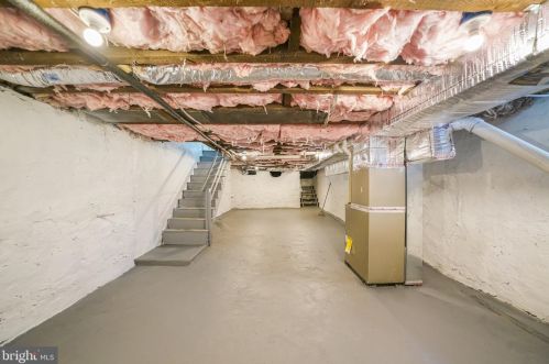 220 Ardmore Ave, Ardmore PA 19003-1201 exterior