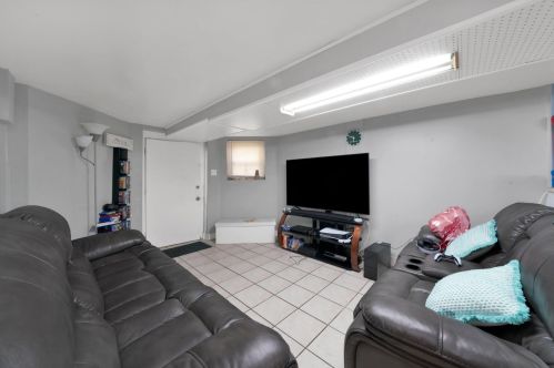 2252 Lawndale Ave, Chicago IL 60629-4345 exterior