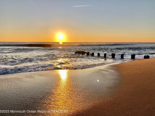 916 Ellison Ave, Point Pleasant Beach NJ 08742-2934 exterior