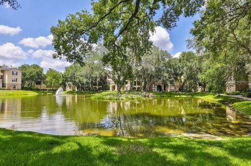 9916 Courtney Palms Blvd, Tampa FL  33619-8501 exterior