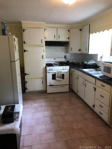 26 Jefferson St, Norwalk CT 06851-4606 exterior