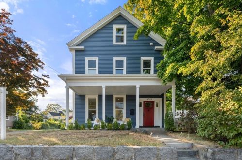 1075 Adams St, Boston MA exterior