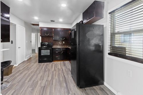 5522 37, Milwaukee WI 53209-4734 exterior