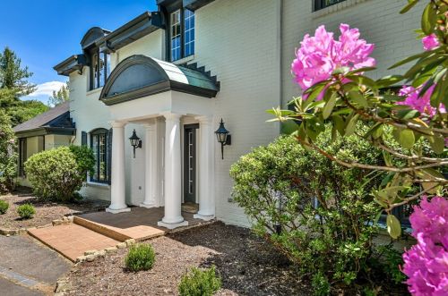 107 Hickory Hill Rd, Pittsburgh, PA 15238-2303