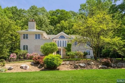 33 Churchill Rd, Tenafly, NJ 07670-3123