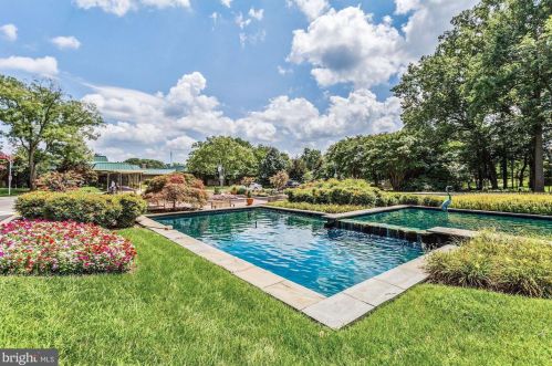 2901 Leisure World Blvd, Silver Spring MD  20906-1365 exterior