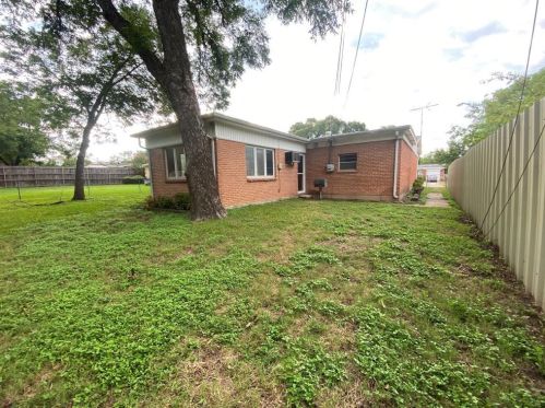 10831 Cotillion Dr, Dallas TX  75228-2406 exterior