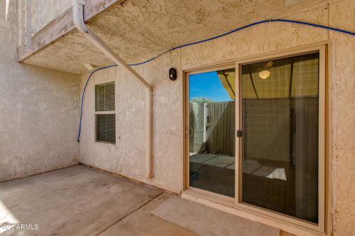 3840 43rd Ave, Phoenix AZ 85033-2926 exterior
