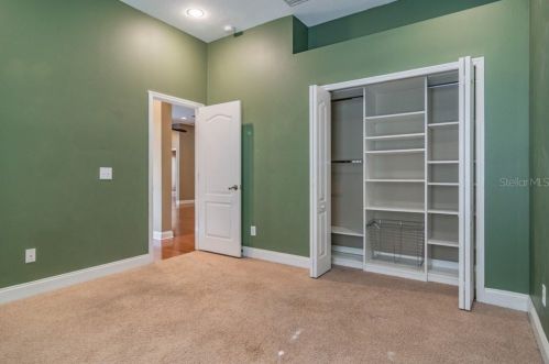 8028 Hampton Lake Dr, Tampa FL  33647-3558 exterior