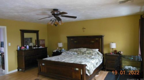 60 Cutler Rd, Killingly CT 06241-1303 exterior