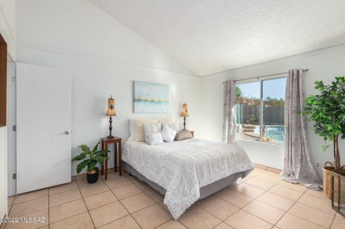 4961 Ferret Dr, Tucson AZ 85742-9543 exterior