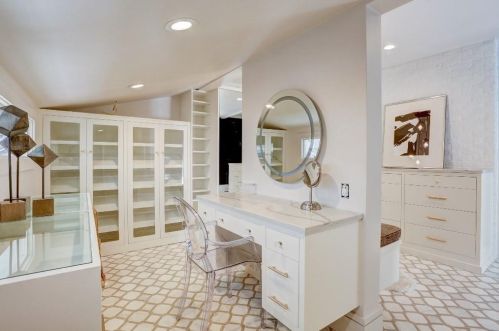 811 Charles Allen Dr, Atlanta GA  30308-1706 exterior