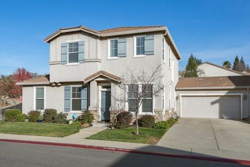 692 Humbert St, Folsom, CA 95630-5452