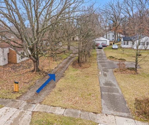 962 Royal Oak St, Wyoming MI  49509-3558 exterior