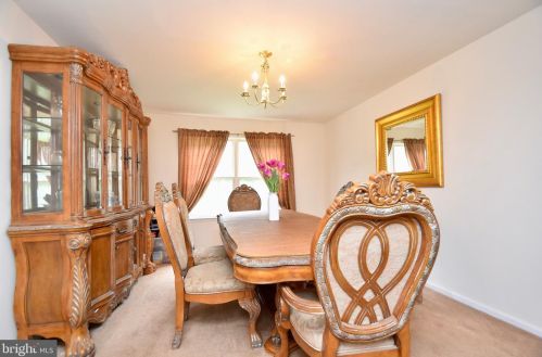 336 Schafer Blvd, New Castle DE 19720-8857 exterior