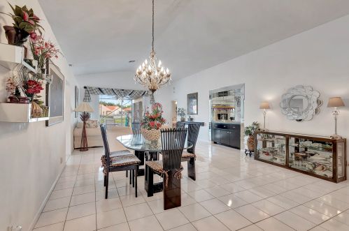 8051 Nadmar Ave, Boca Raton FL 33434-5404 exterior