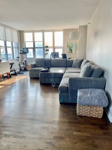 125 Jefferson St, Chicago IL  60661-3609 exterior