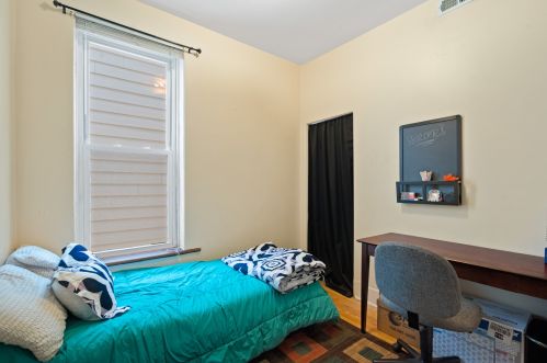 3009 Belden Ave, Chicago IL 60647-2804 exterior