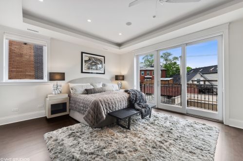 2514 Marshfield Ave, Chicago IL 60614-1907 exterior