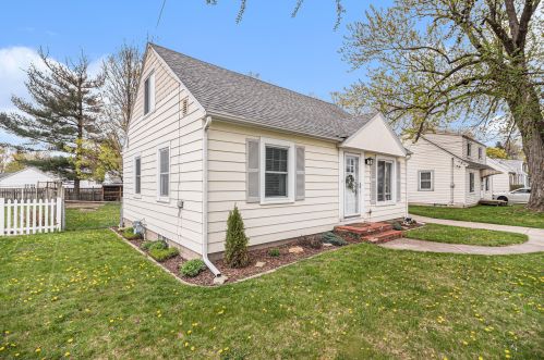 151 41st St, Grand Rapids, MI 49548-3032