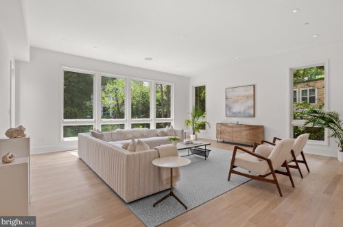 2838 Chesterfield Pl, Washington DC  20008-1015 exterior