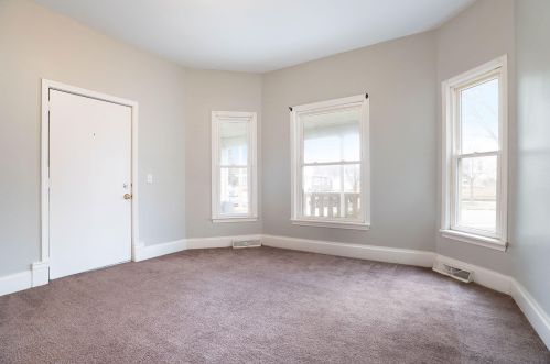 583 Sheldon Ave, Grand Rapids MI 49507-1166 exterior